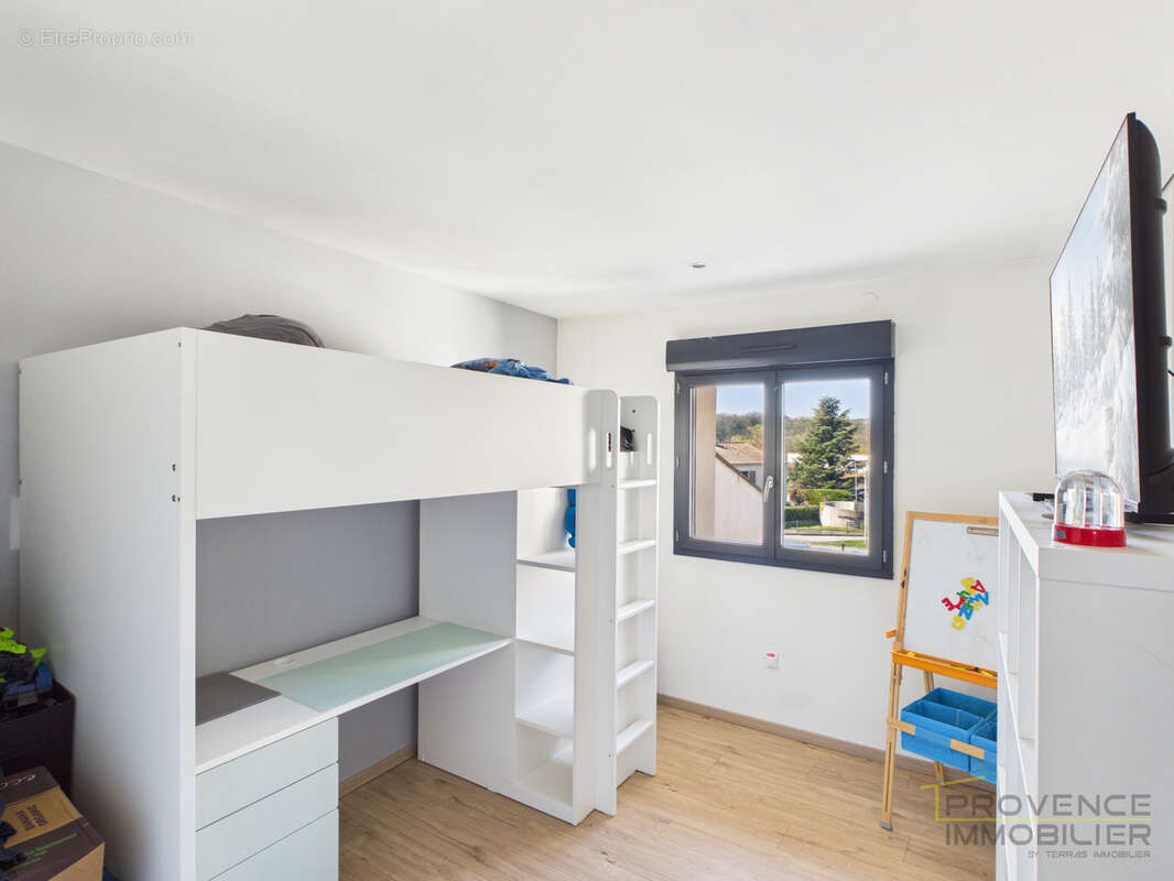 Maison à MALATAVERNE