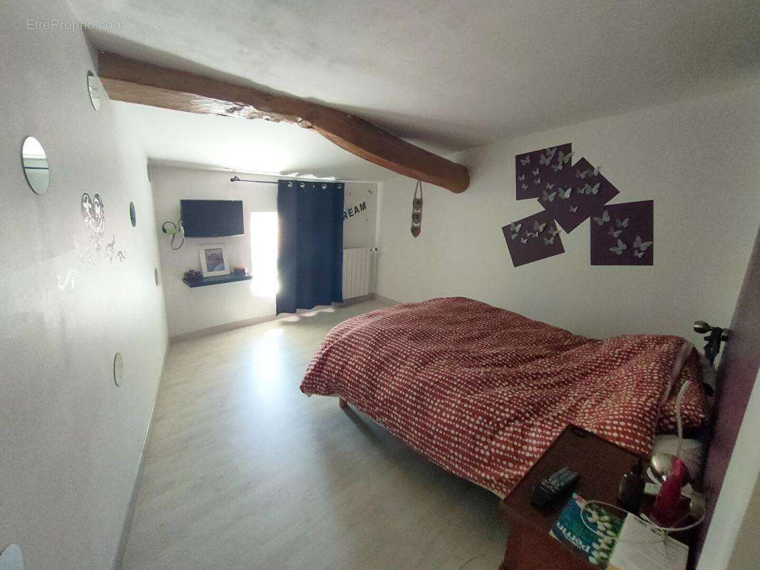 Maison à SAINT-GEORGES-DU-BOIS