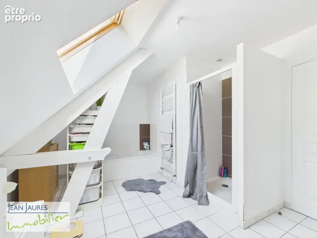 Maison Familiale à Troyes de 199m2 ! - photo 16