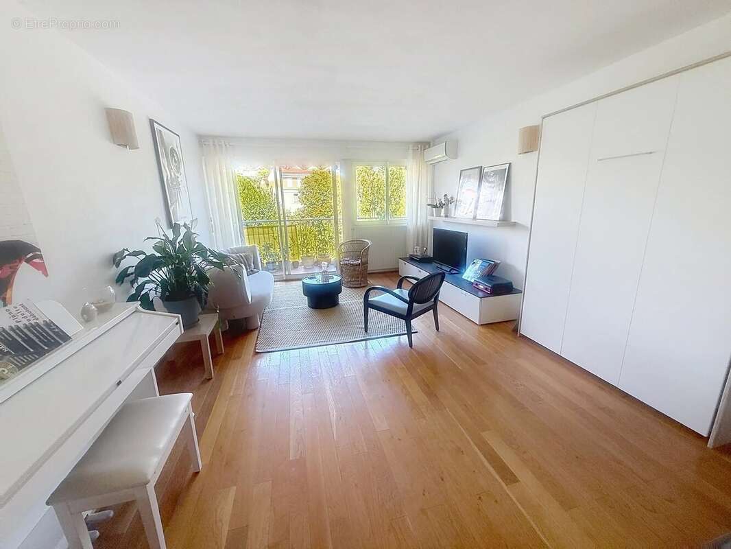Grand studio refait neuf residence seniors - photo 7