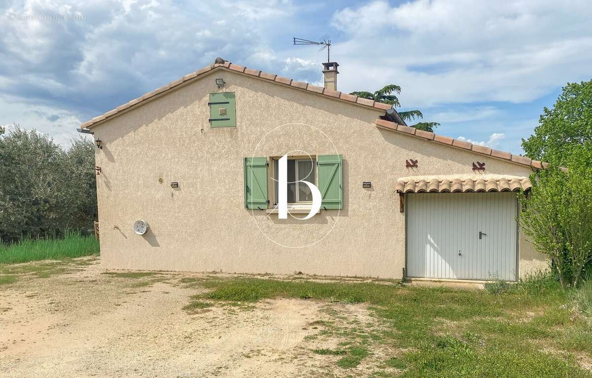 Maison 45 m² à Barjac  - photo 2