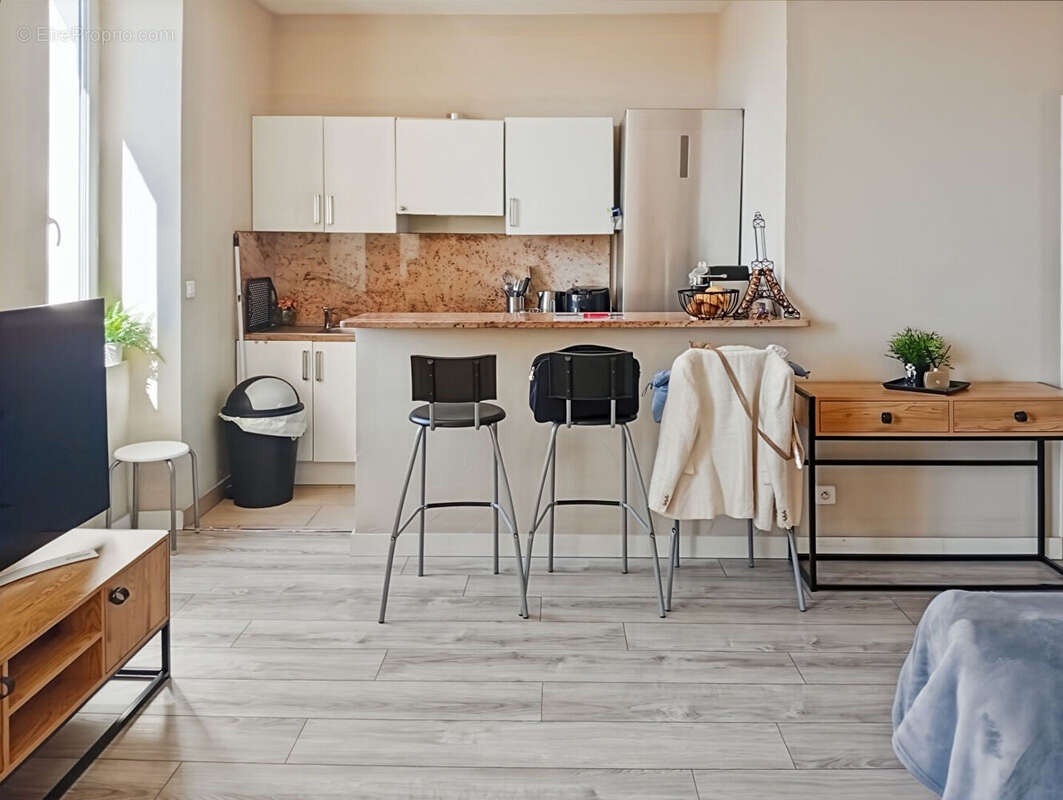 Appartement à MARSEILLE-16E