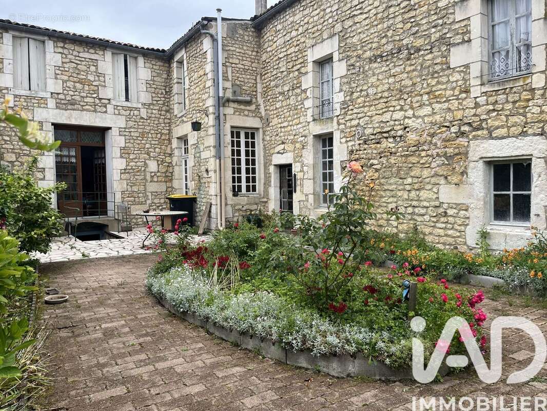 Photo 2 - Maison à LE GUA
