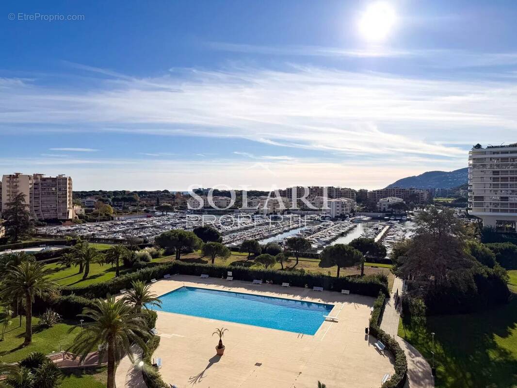 Appartement à MANDELIEU-LA-NAPOULE