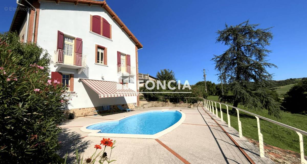 Maison à LACAPELLE-SEGALAR