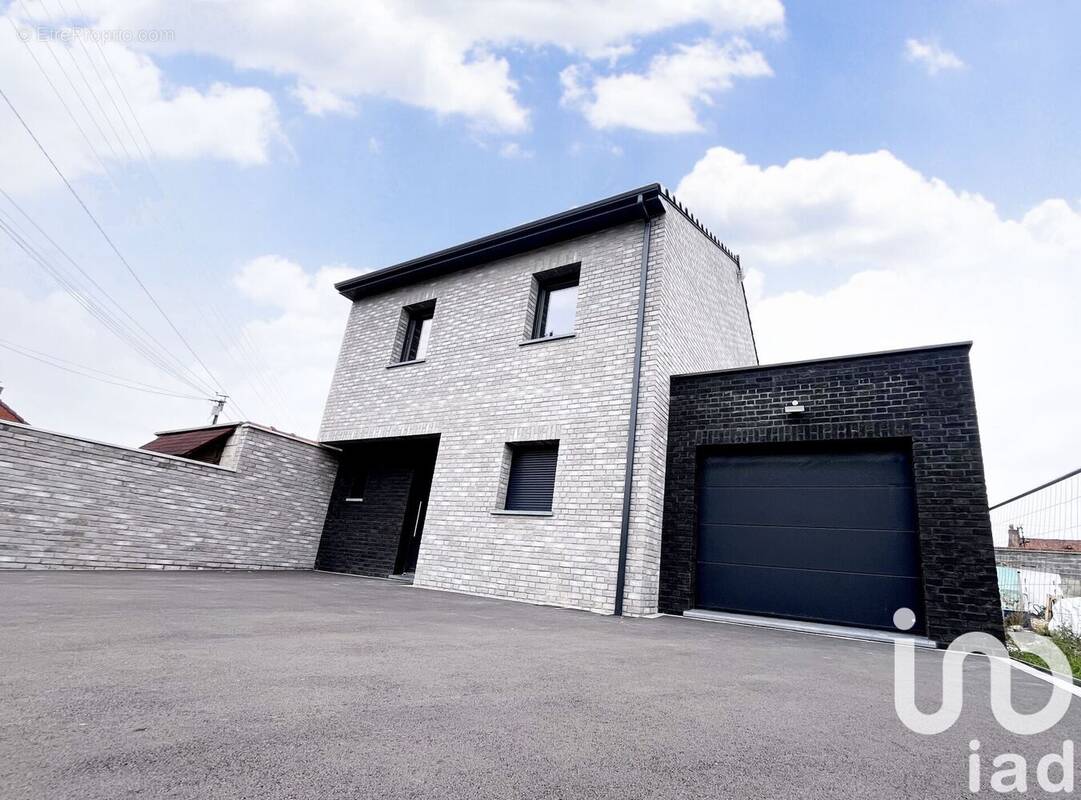 Photo 1 - Maison à ANNOEULLIN