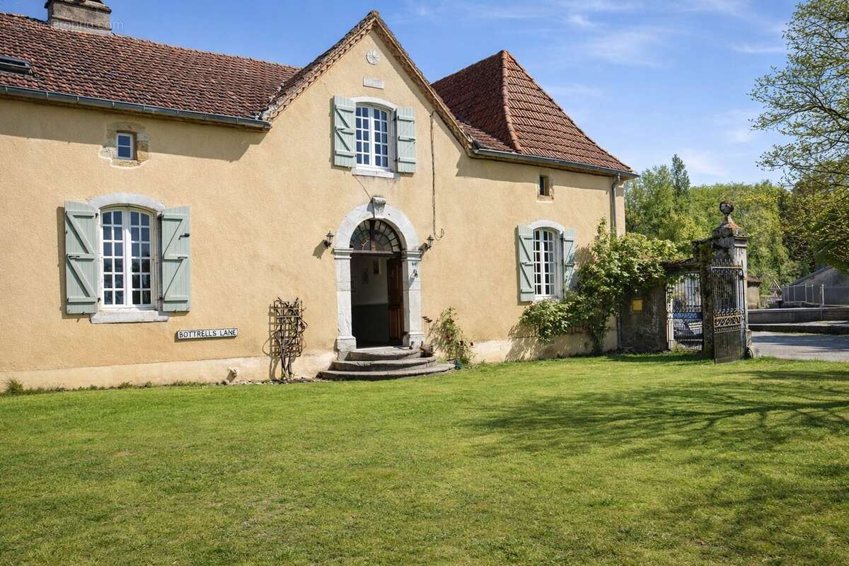 Near Maubourguet  Village house -  - Maison à MAUBOURGUET