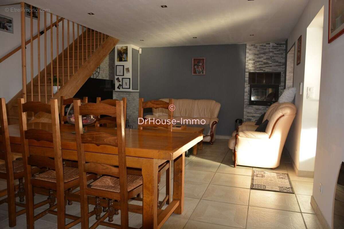 Maison à BUSSIERE-GALANT