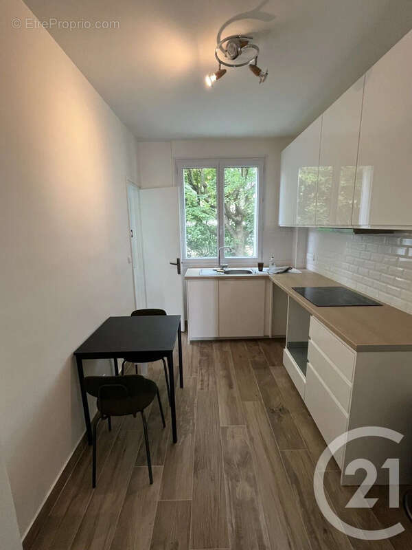 Appartement 54 m² à Saint-Cloud  - photo 3