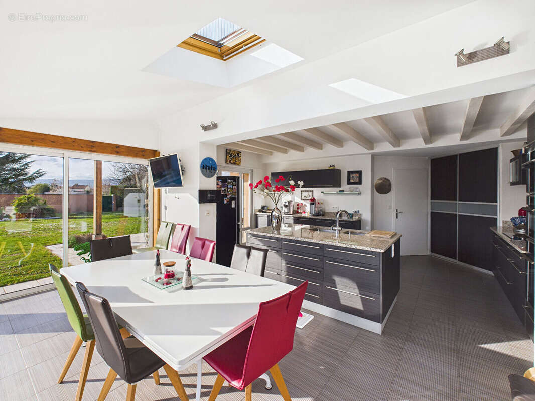 Maison à BOURG-LES-VALENCE