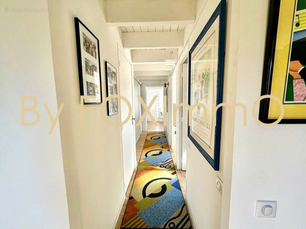 Maison à SAINT-LAURENT-DU-VAR