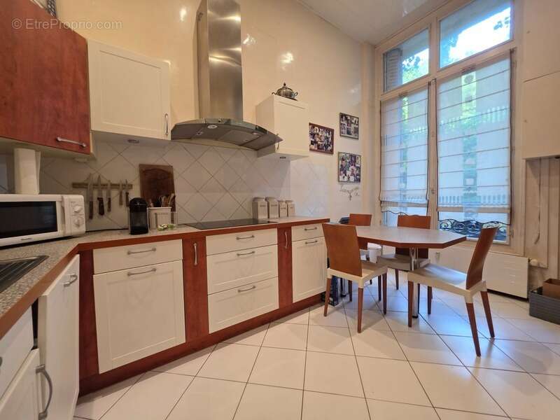 Appartement à GRUCHET-LE-VALASSE