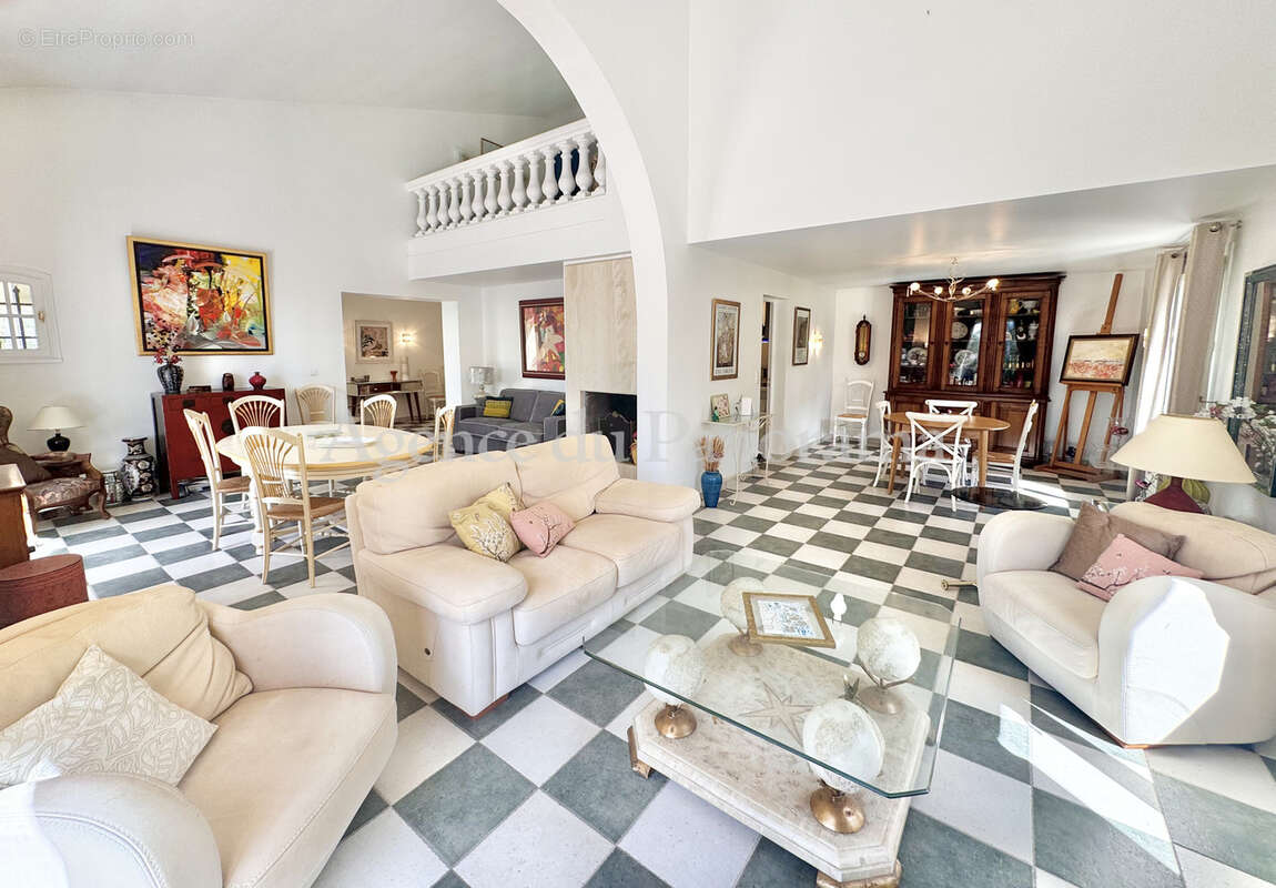 Magnifique propriete lovee dans un ecrin de verdure - photo 8