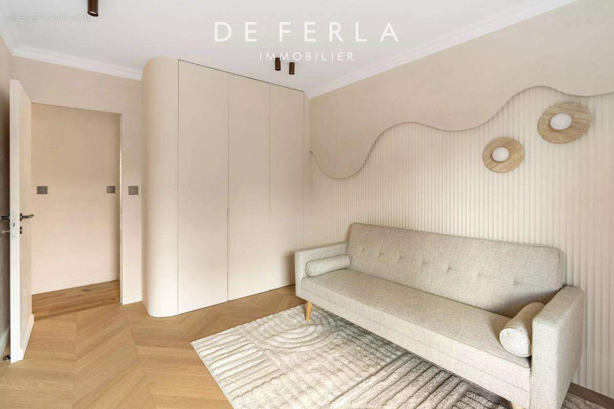 Appartement à PARIS-15E