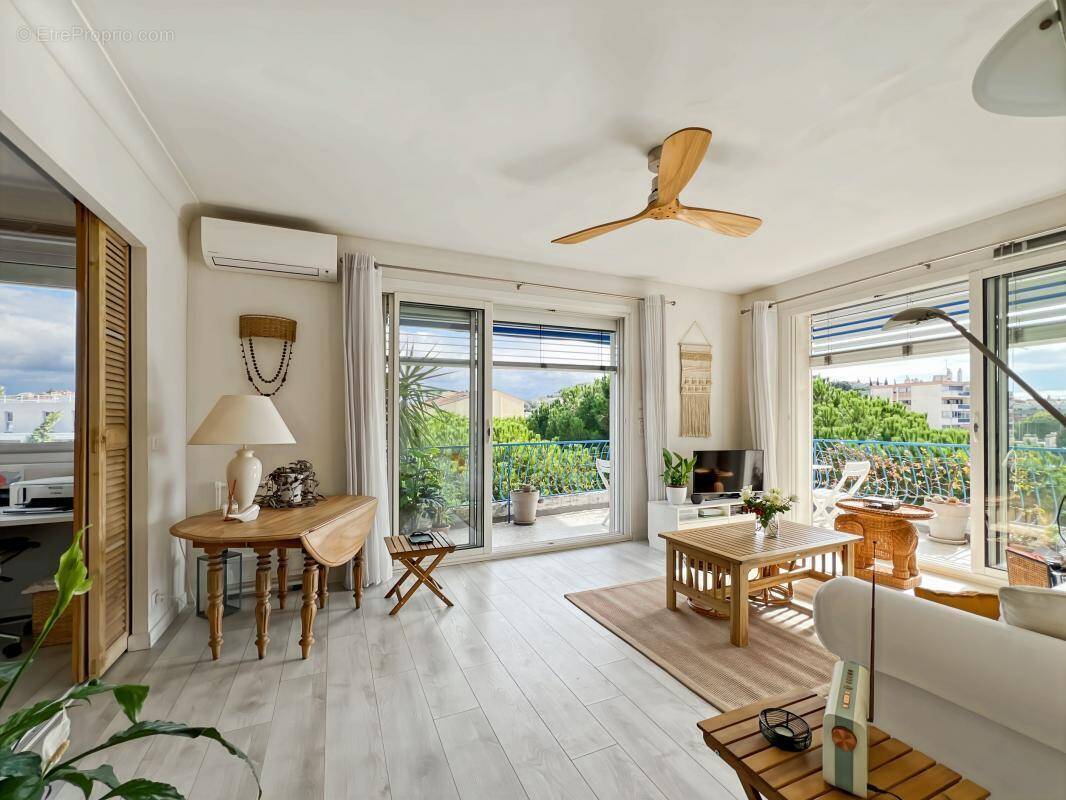 Appartement à SAINT-RAPHAEL