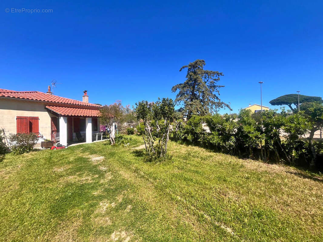 Appartement à HYERES