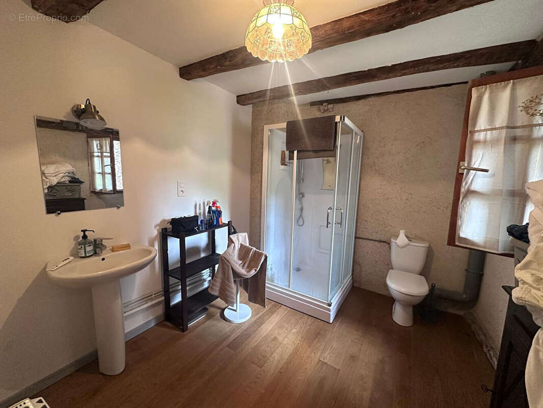 Maison à ESTAING