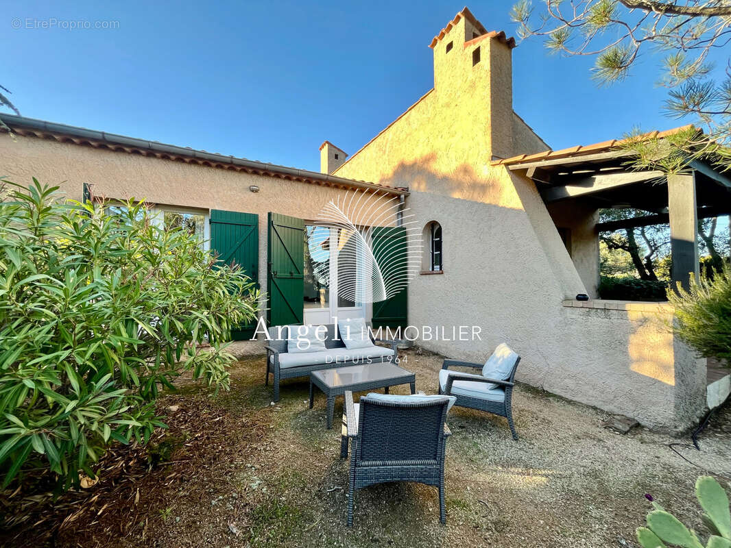 Maison à FREJUS