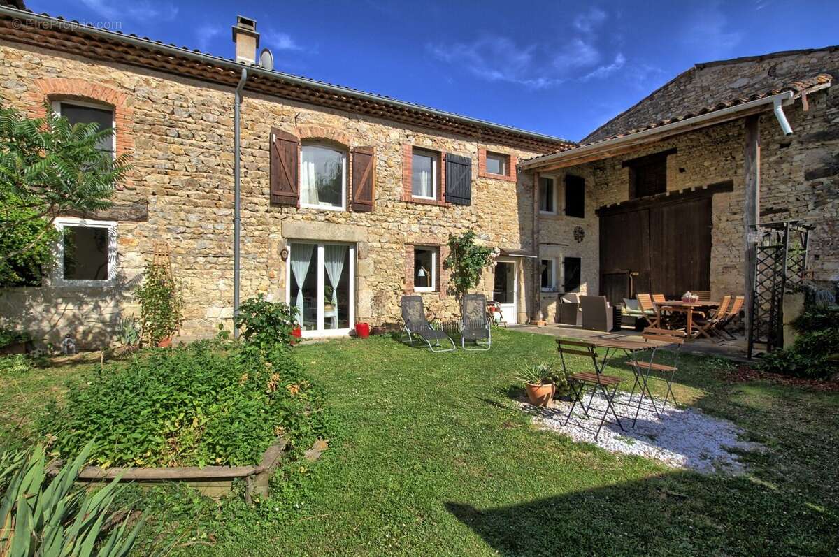 Maison 120 m² à Moissat  - photo 2