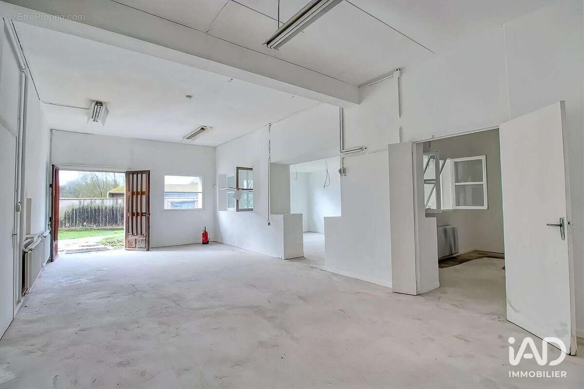 Photo 3 - Commerce à CHATILLON-COLIGNY