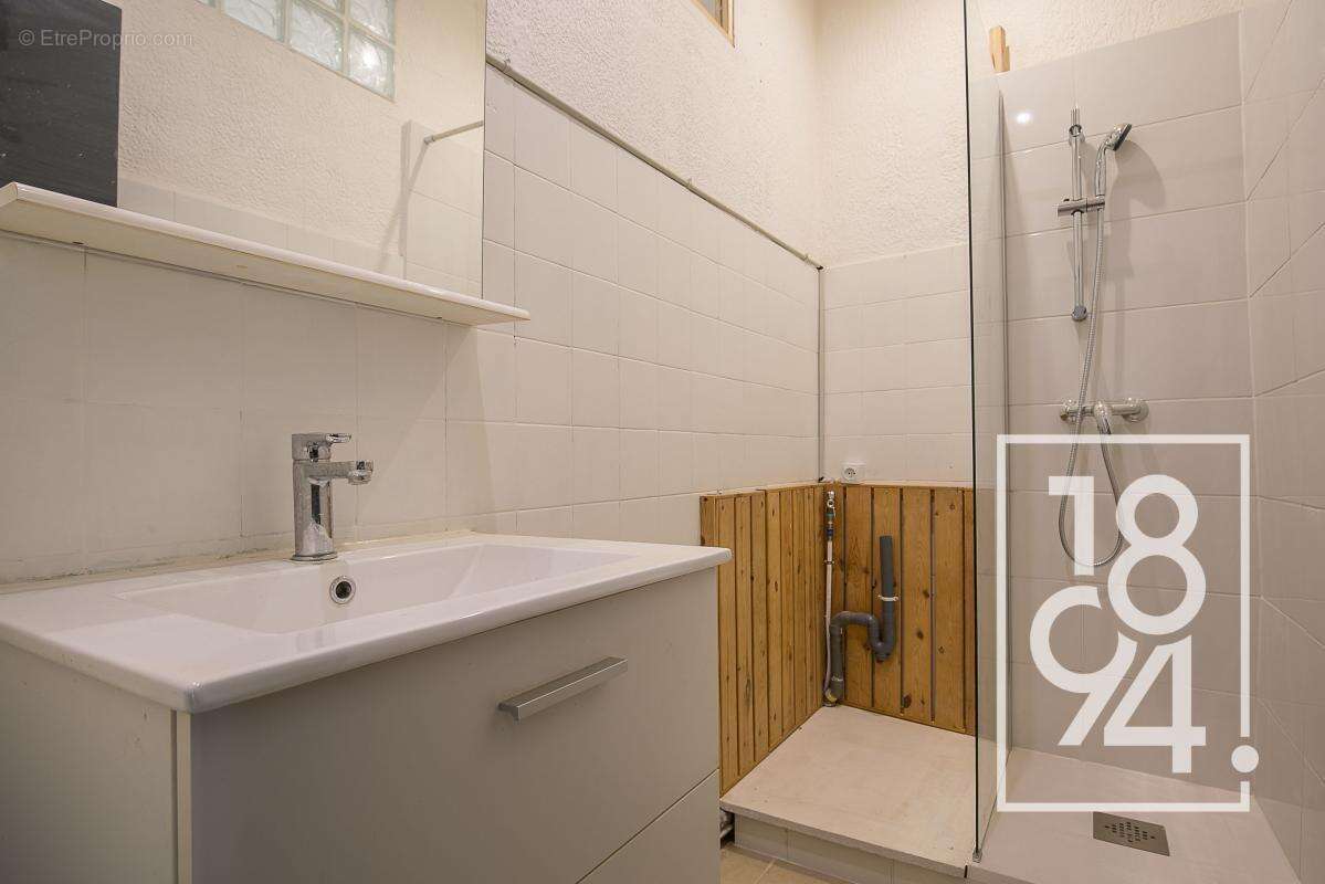 Appartement à MARSEILLE-6E