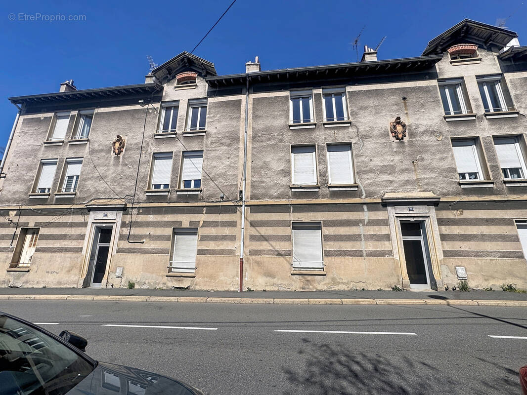 Appartement à SAINT-ETIENNE