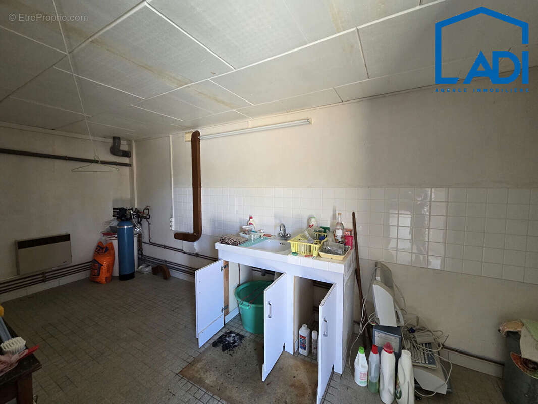 À VENDRE, Pavillon avec beau terrain à Saint-Maixent-l'École - photo 13