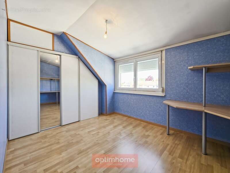 Maison 98 m² 3 chambres veranda cave complete grand garage - photo 14