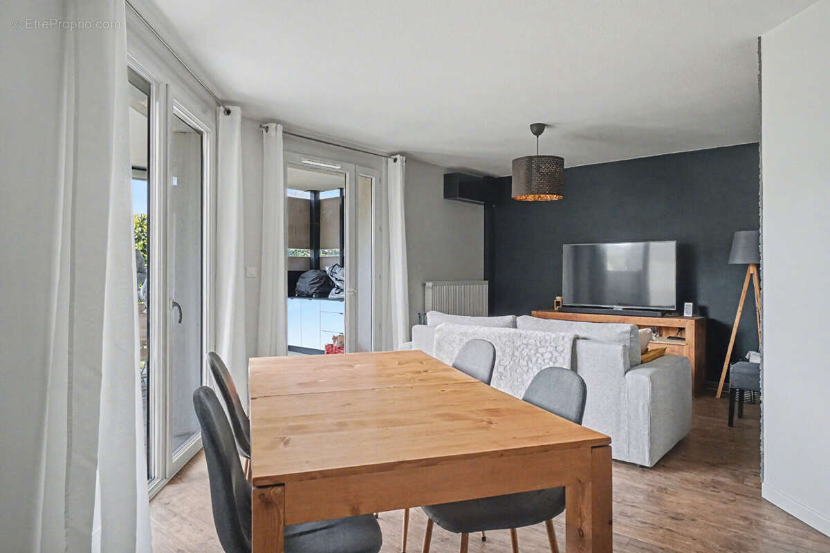 Appartement à SAINT-JEOIRE-PRIEURE