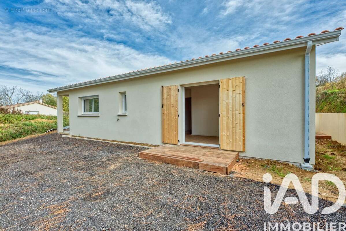 Photo 4 - Maison à VERDELAIS