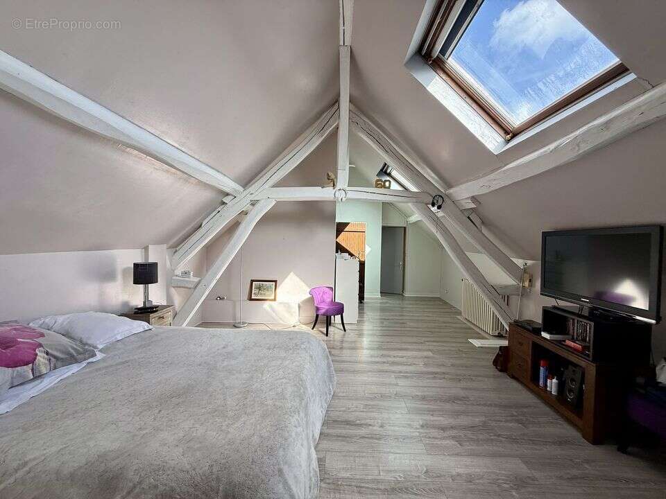 Maison à PONT-SUR-YONNE