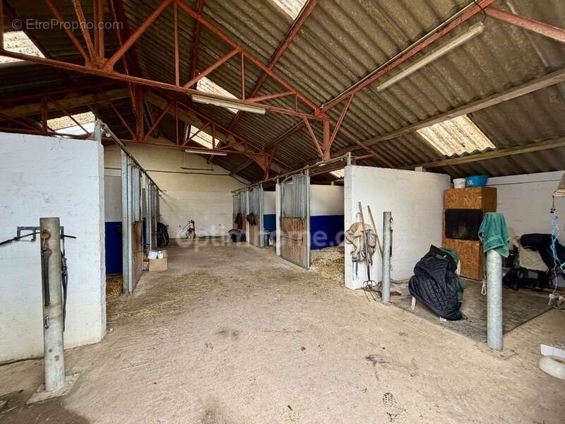 Maison à SAINT-CYR-DU-RONCERAY