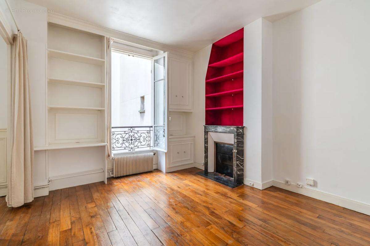 Appartement à PARIS-19E