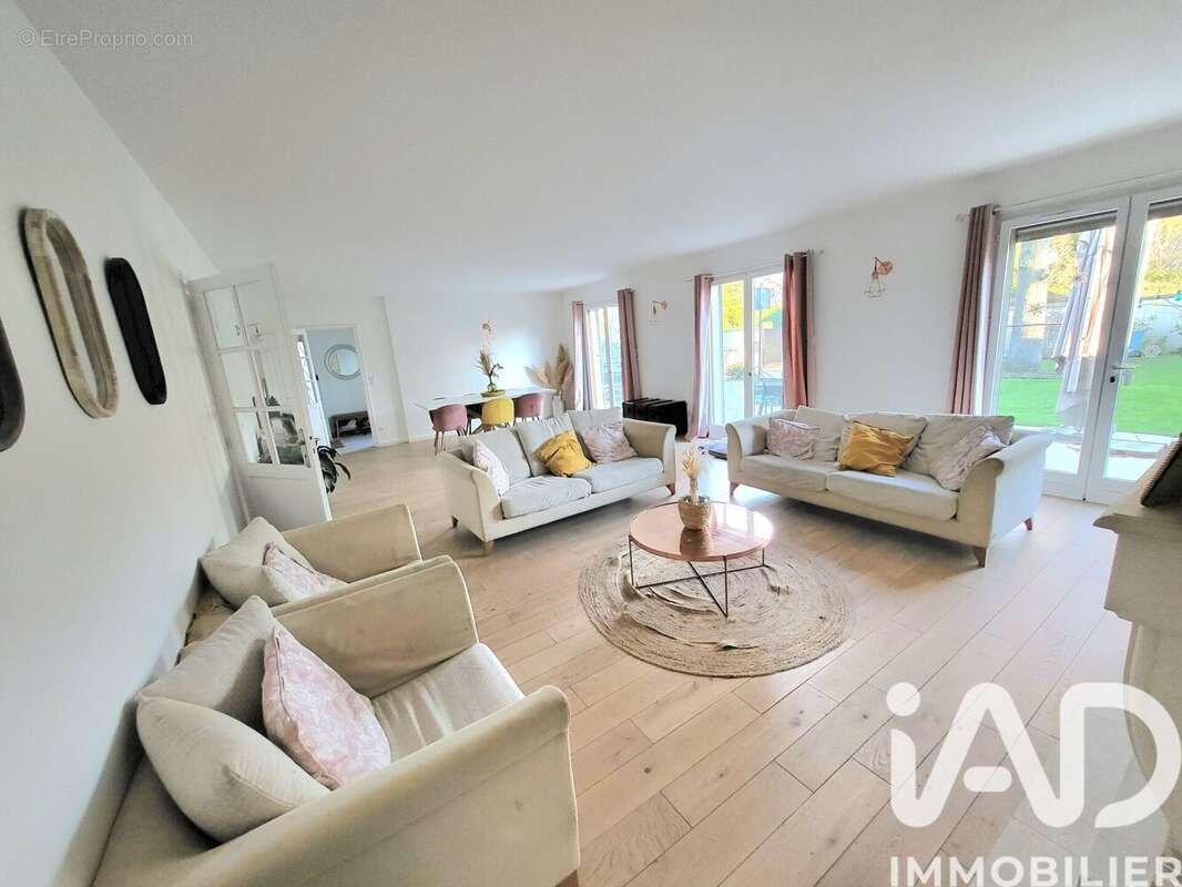 Photo 2 - Maison à MONTGERON