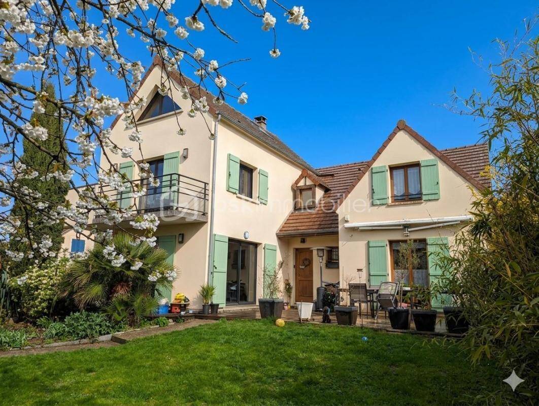 Maison à SAINT-GRATIEN