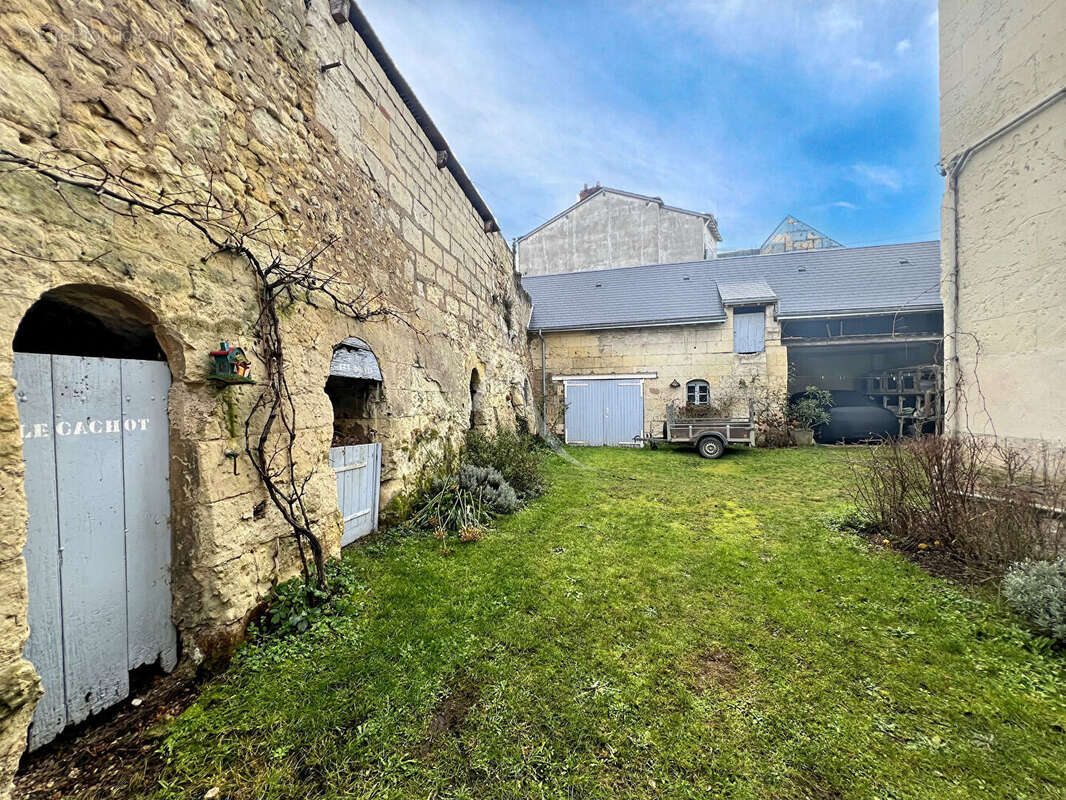 Maison à MONTRICHARD