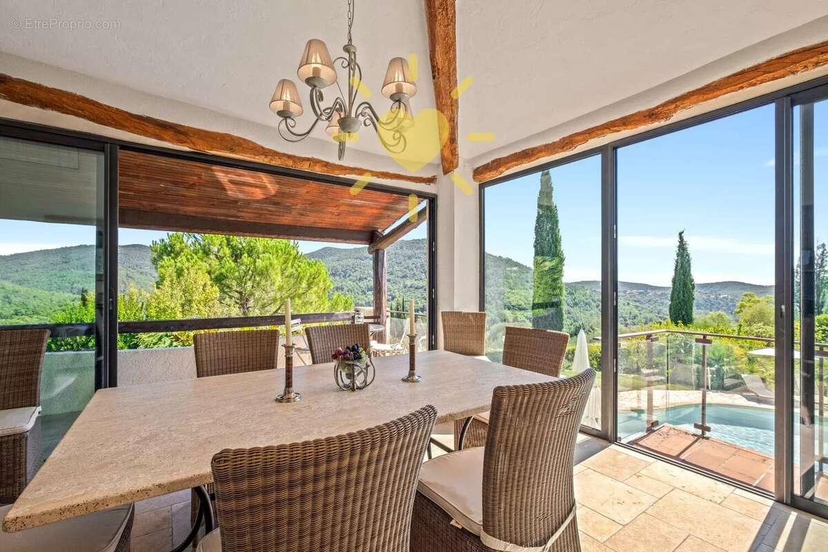 BARGEMON : Très jolie villa avec vue panoramique - photo 10