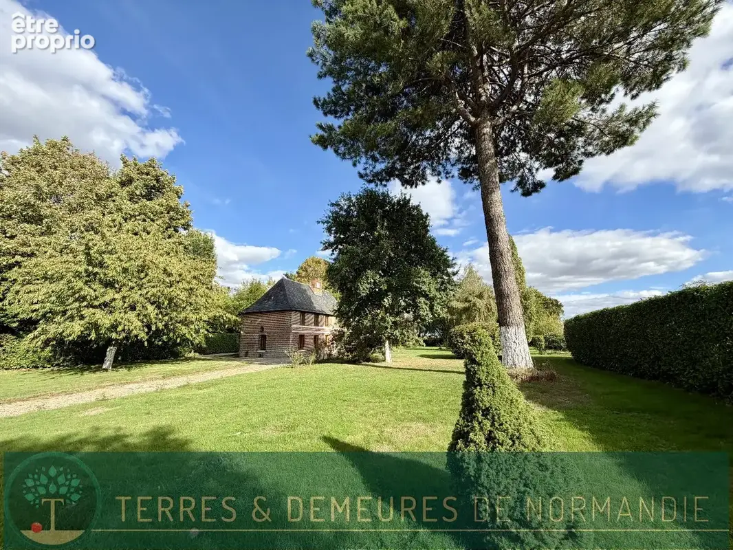 A vendre Charmant Prieuré avec Maison d'Amis édifié sur un terrain de plus de 3 900m² proche du BEC HELLOUIN (27800) - photo 9