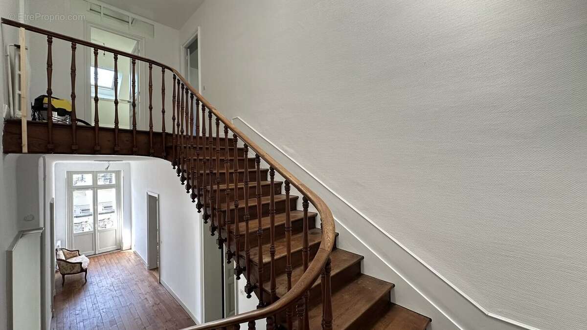 Maison de caractere de type t8 de 290 m2 sur une parcelle de 820 m2 - photo 22