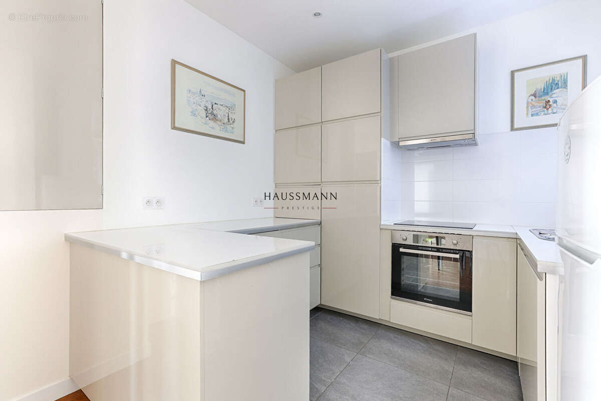 Appartement à PARIS-3E