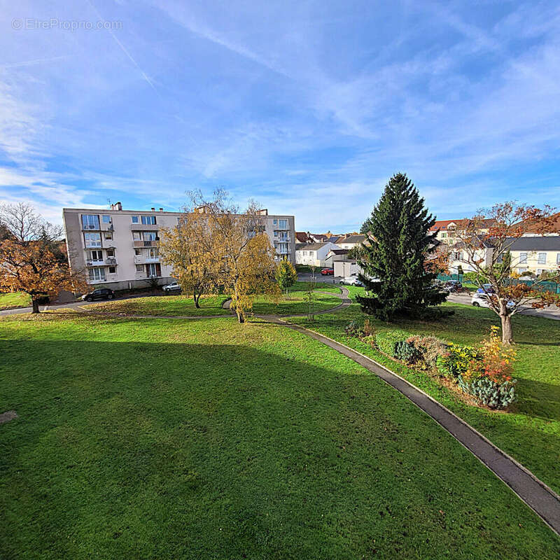 Appartement à NOZAY