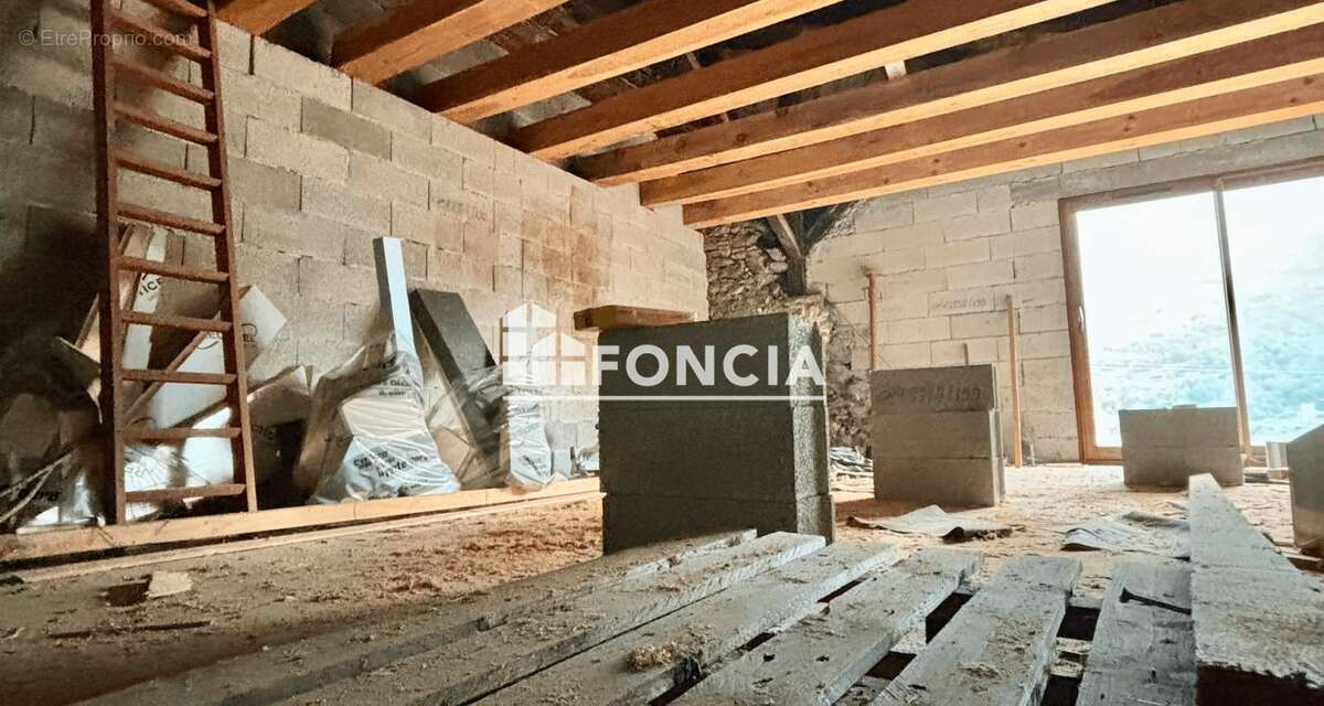 Maison à SAINT-MARTIN-D&#039;ARC