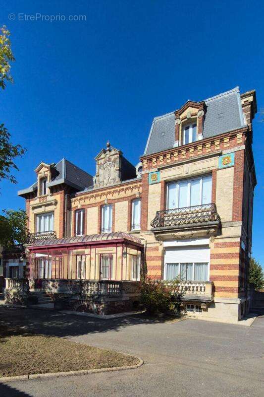 Maison à COMPIEGNE