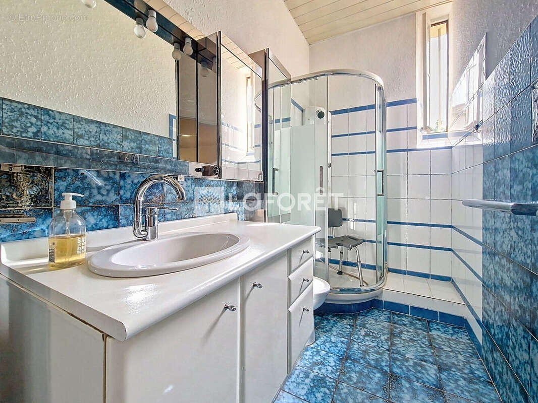 Appartement à MARSEILLE-9E