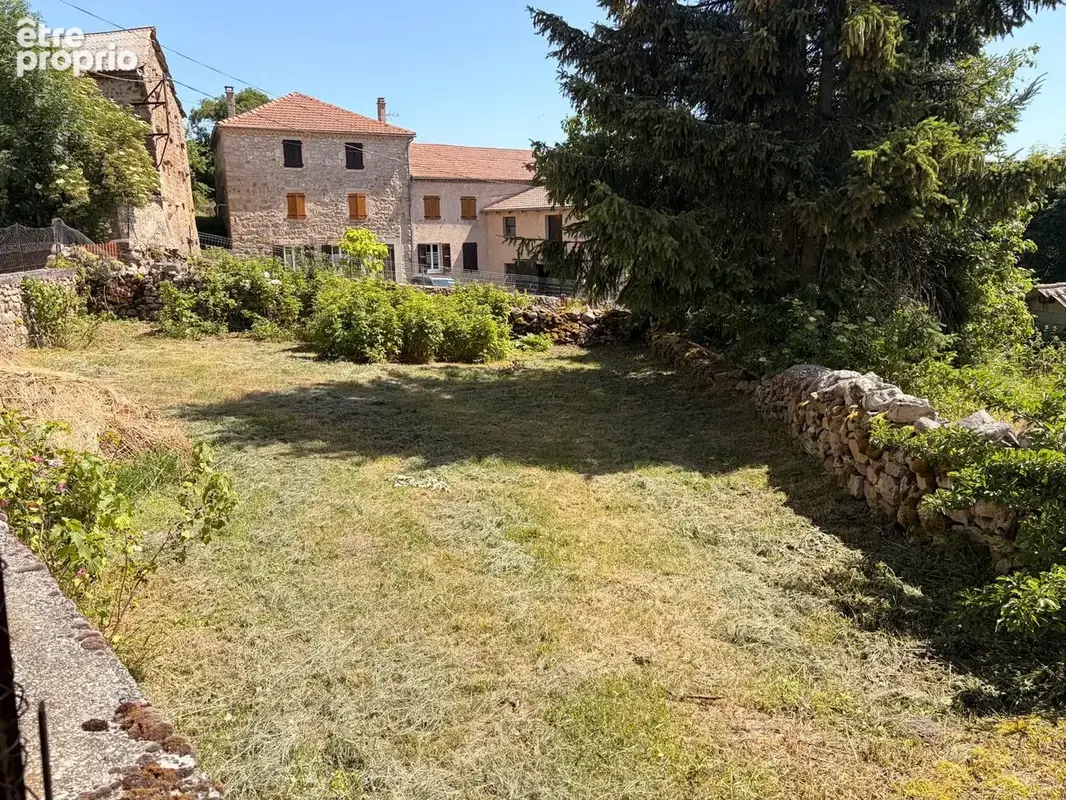 Ancien corps de ferme en pierres avec 1 700 m2 de terrain - photo 13