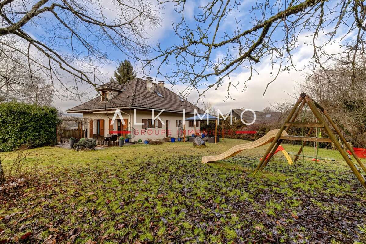 Maison à QUINTAL