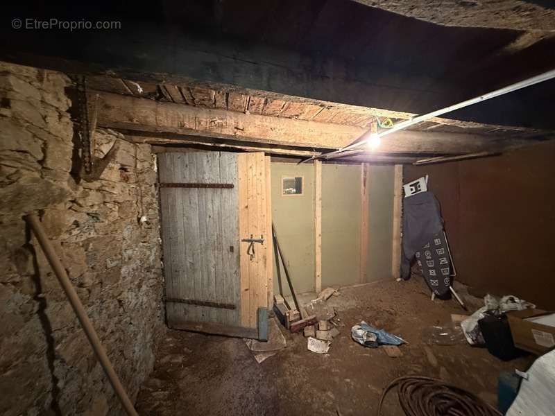 Maison à SAINT-LEGER-BRIDEREIX