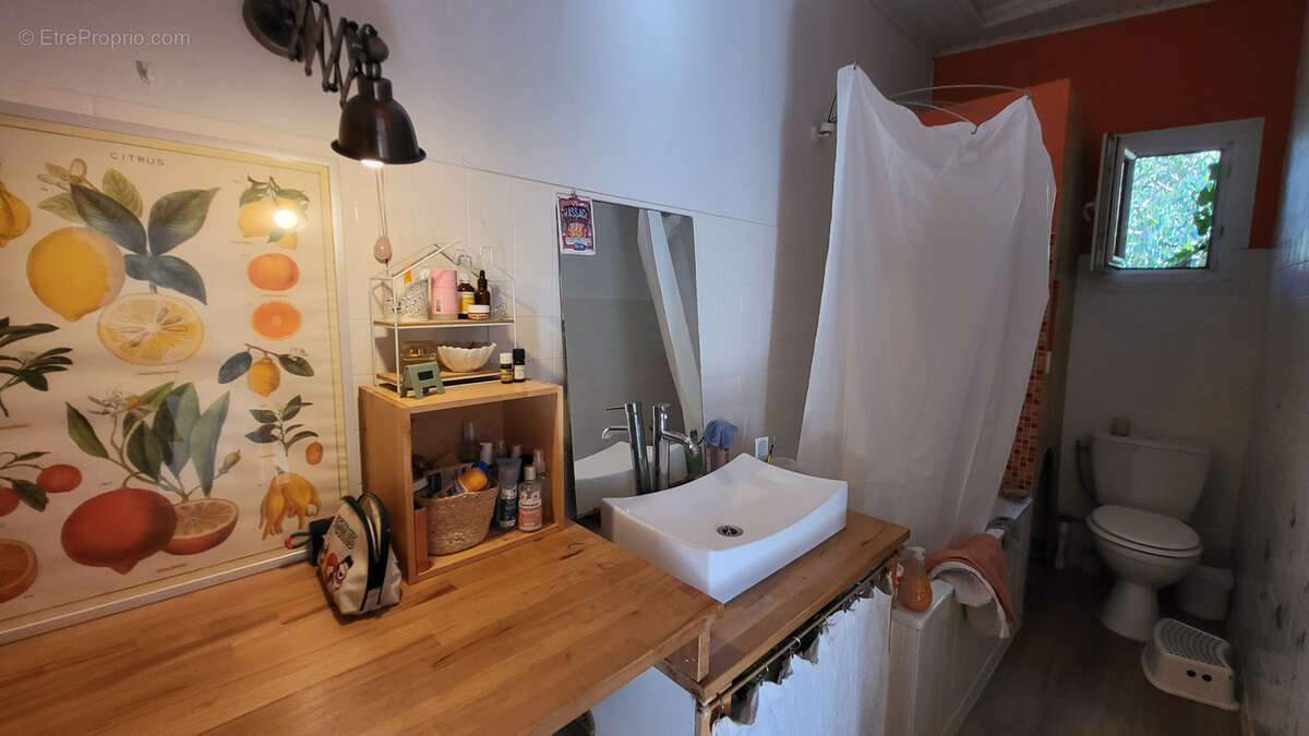 Maison à LA CALMETTE