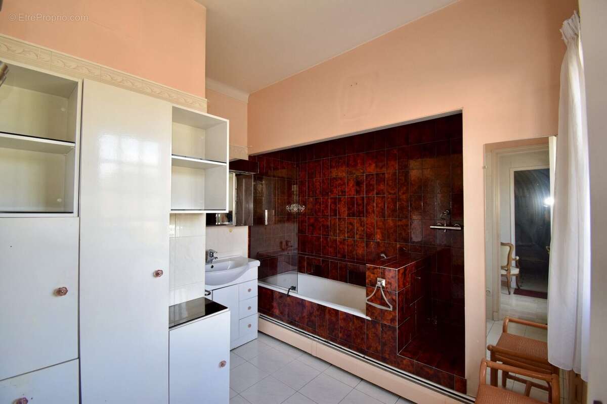 Maison à LE BLANC-MESNIL