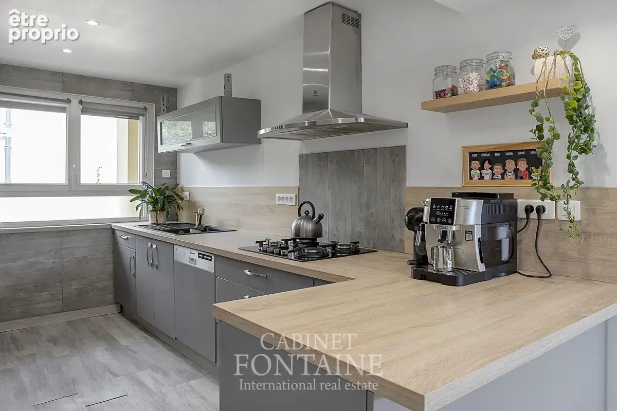 Beauvais - pavillon familial de 154 m² avec 5 chambres, bureau et sous-sol total - photo 2